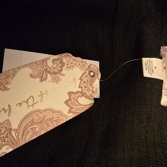 Band Of The Free Black Ribbed Croppee Knir Shirt - Picture 4 of 4